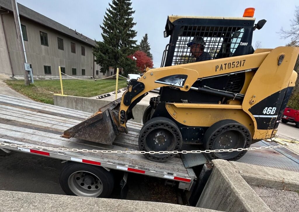 Minicargador Caterpillar 246B - 2008